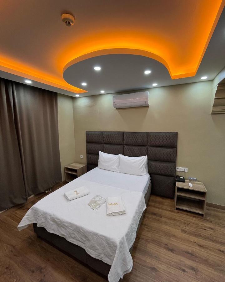 Kadikoey Viva Hotel & Suites Istanbul Exteriör bild