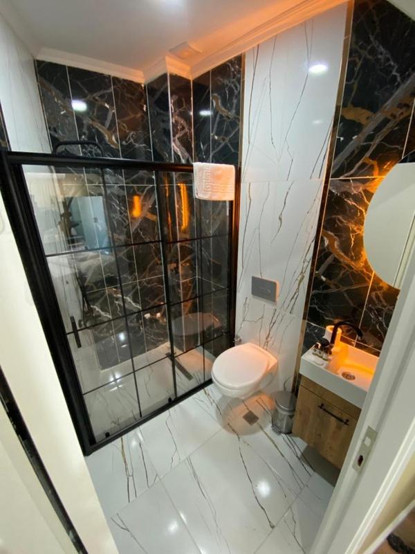Kadikoey Viva Hotel & Suites Istanbul Exteriör bild